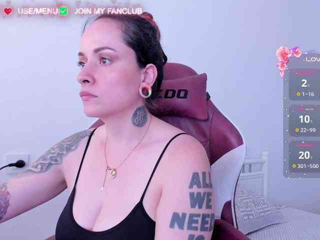 DominaDeivis webcam