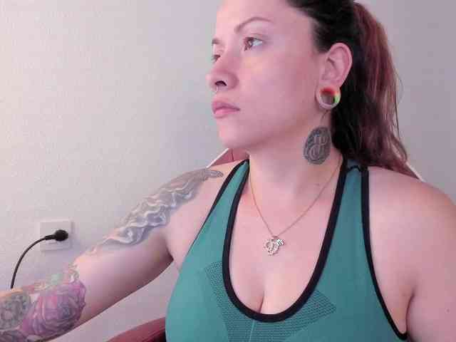 DominaDeivis webcam