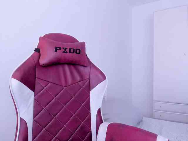 DominaDeivis webcam