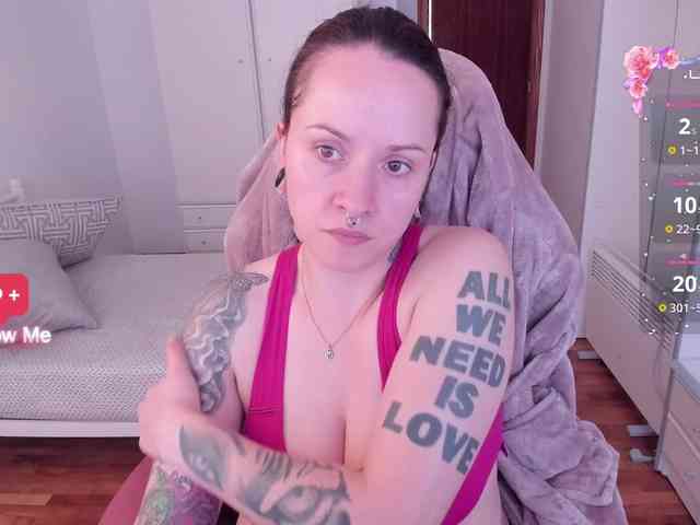 DominaDeivis webcam