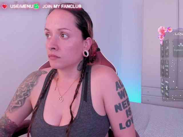 DominaDeivis webcam