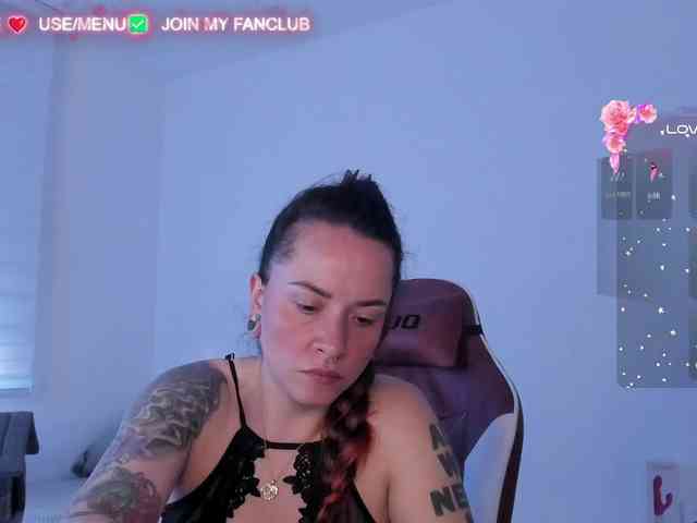 DominaDeivis webcam