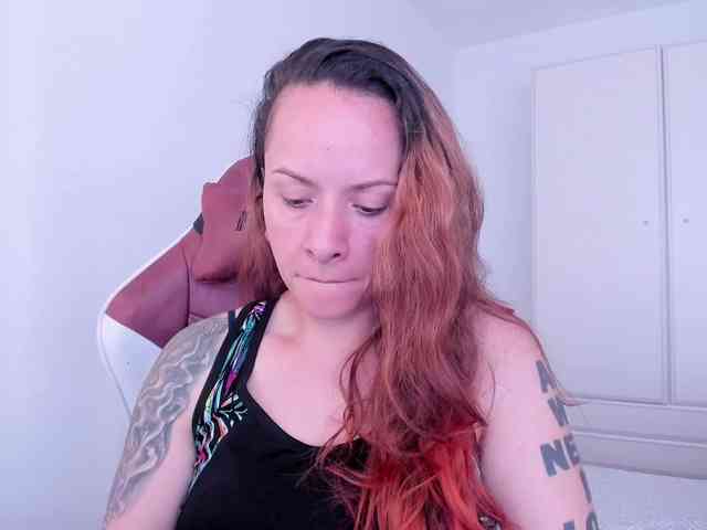 DominaDeivis webcam