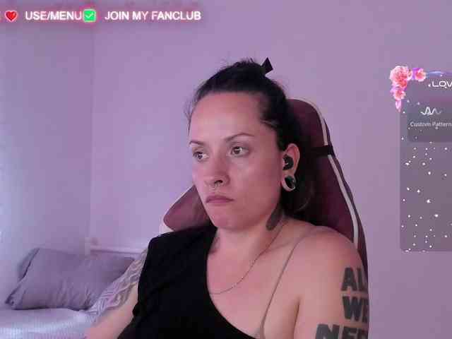 DominaDeivis webcam