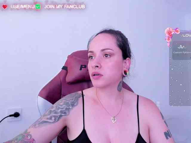 DominaDeivis webcam