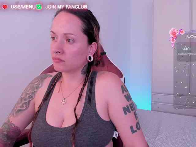 DominaDeivis webcam