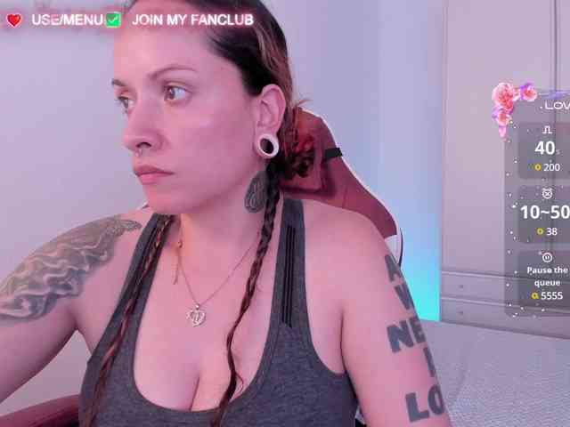 DominaDeivis webcam