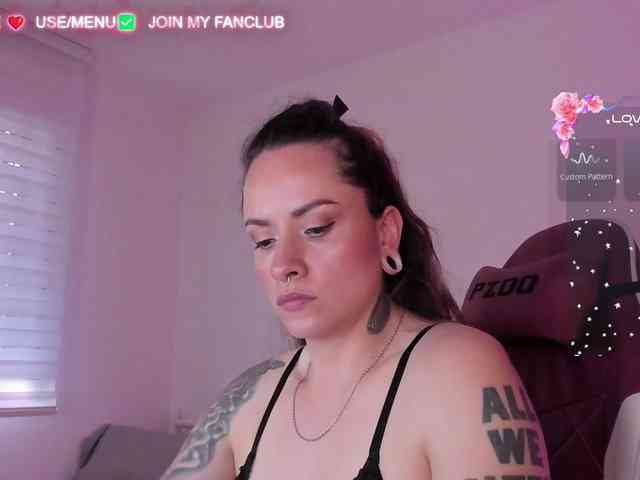 DominaDeivis webcam
