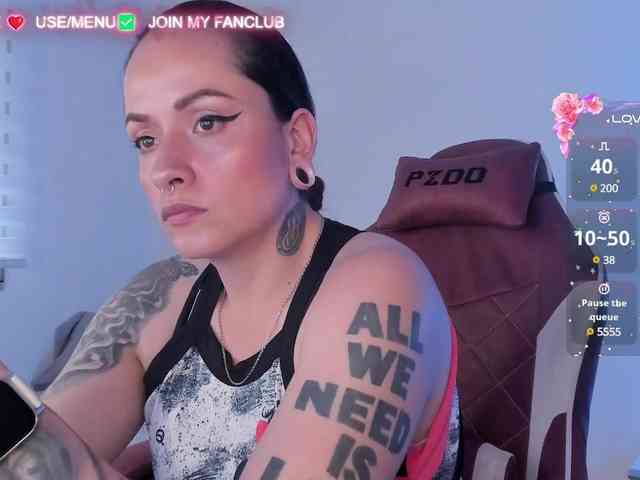 DominaDeivis webcam