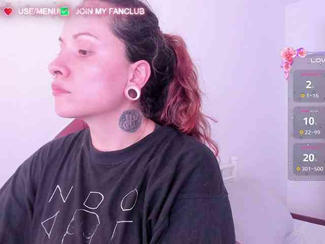 DominaDeivis webcam