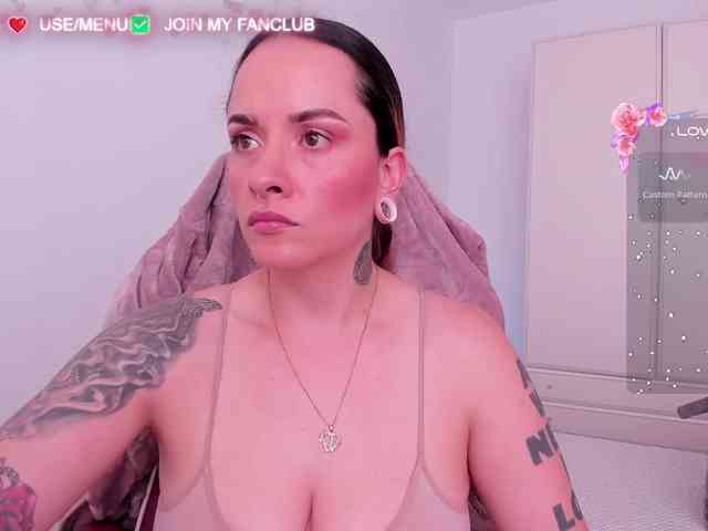 DominaDeivis webcam