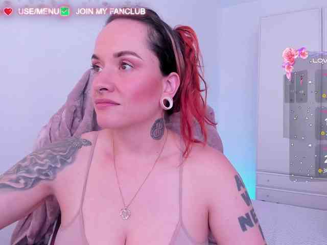 DominaDeivis webcam