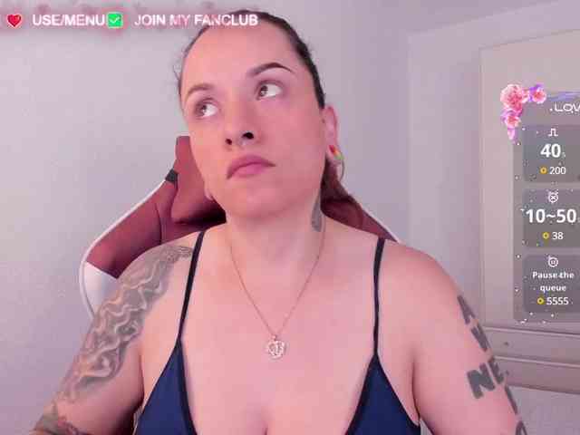 DominaDeivis webcam