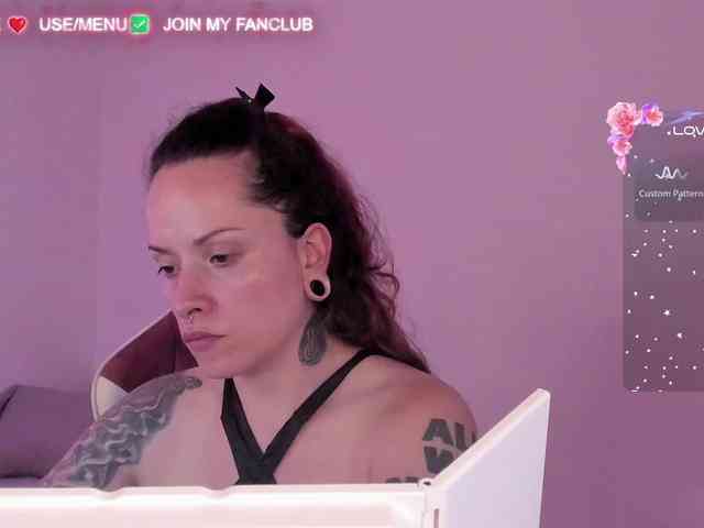 DominaDeivis webcam