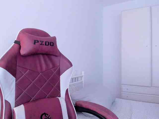 DominaDeivis webcam