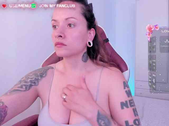 DominaDeivis webcam