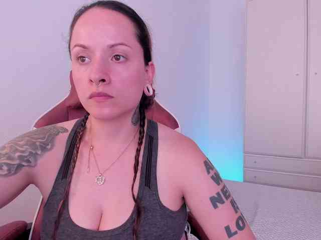 DominaDeivis webcam
