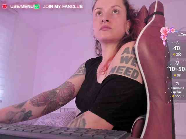 DominaDeivis webcam