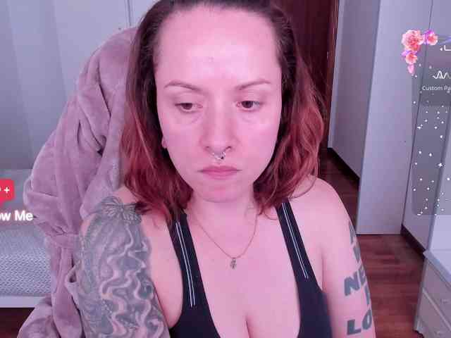 DominaDeivis webcam