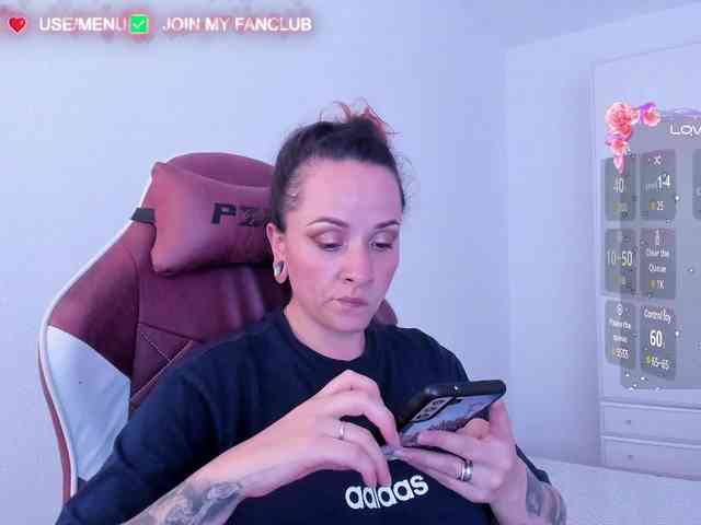 DominaDeivis webcam