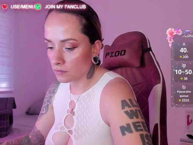 DominaDeivis webcam