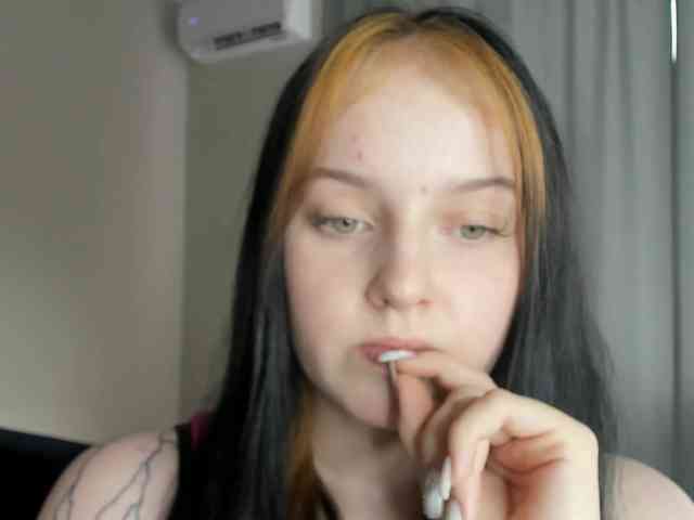 salamipizza's webcam live show