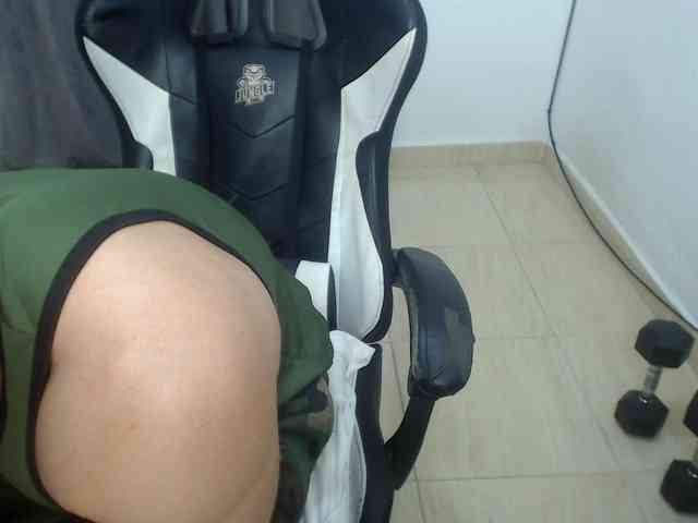 deu1 Live Webcam on BongaCams