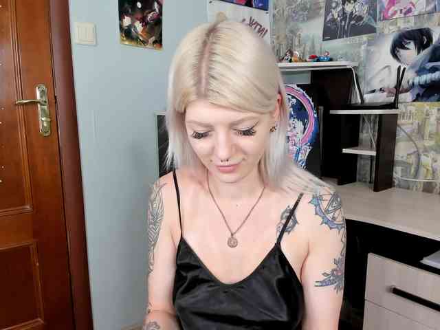 VitaminkaBi webcam
