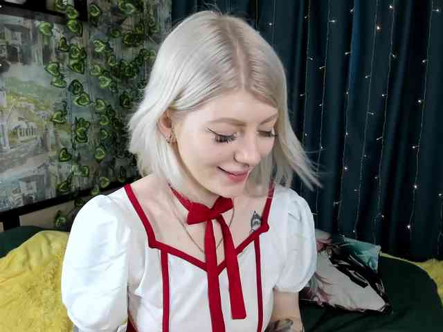 VitaminkaBi webcam