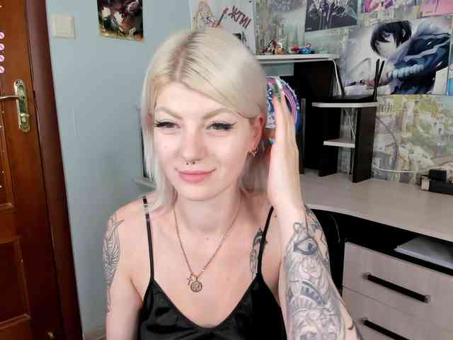 VitaminkaBi webcam