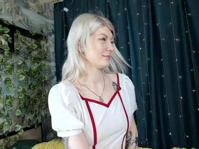 VitaminkaBi webcam