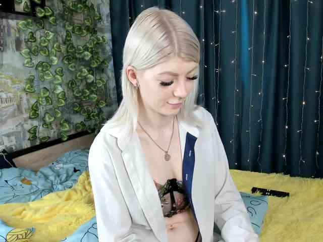 VitaminkaBi webcam
