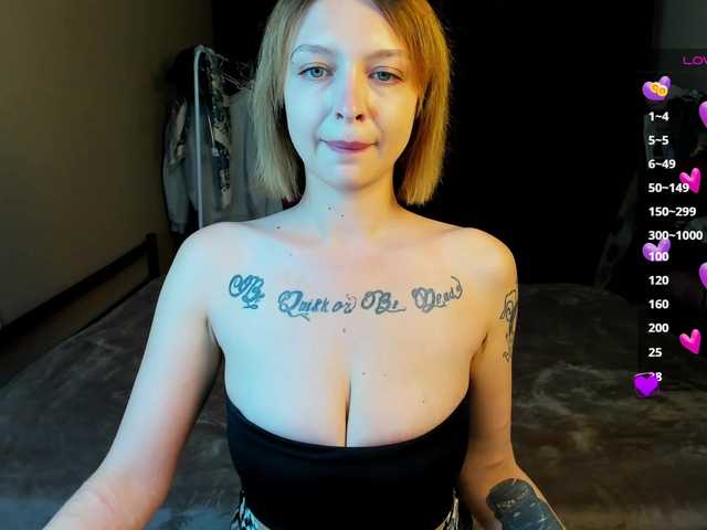 MistikDoll live cam profile