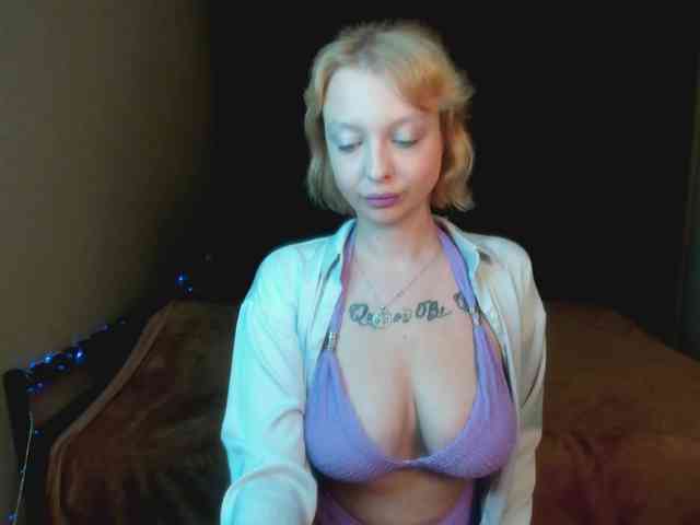 MistikDoll webcam