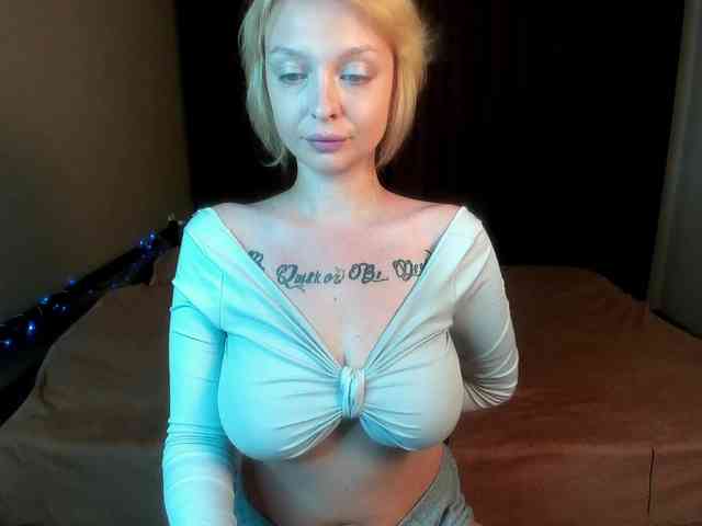 MistikDoll webcam