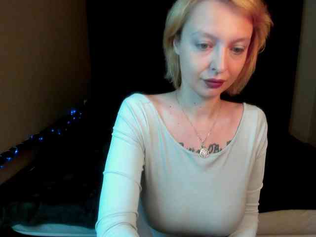 MistikDoll webcam