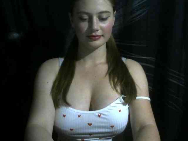 Lizzie0Saint webcam