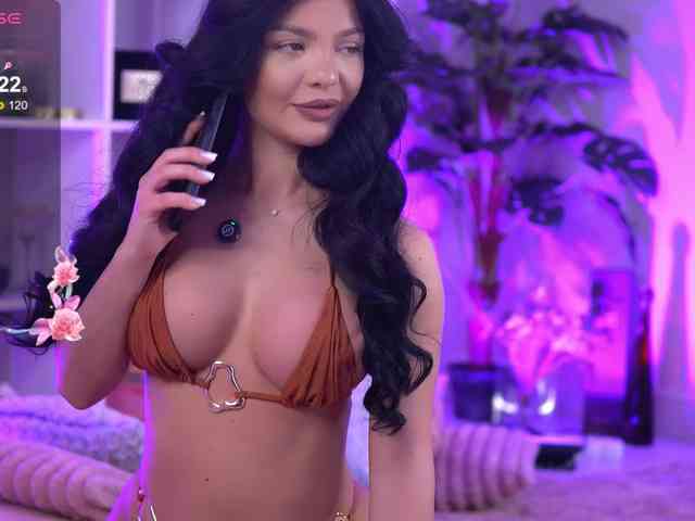 strip chat room MadisonColes