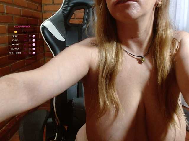 Manuela420sexy's BongaCams show and profile