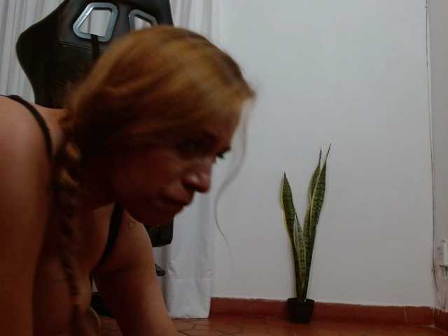 Manuela420sexy's BongaCams show and profile