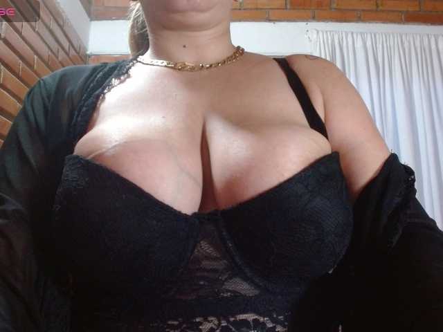Manuela420sexy's BongaCams show and profile