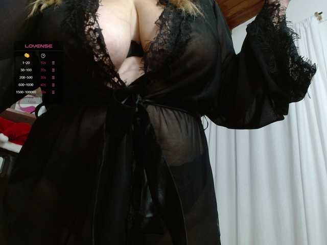 Manuela420sexy's BongaCams show and profile