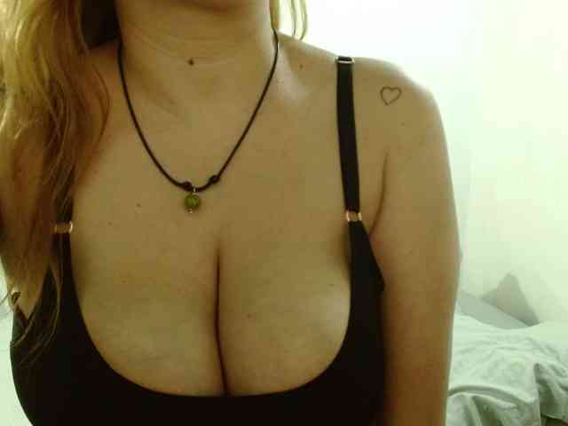 Manuela420sexy webcam