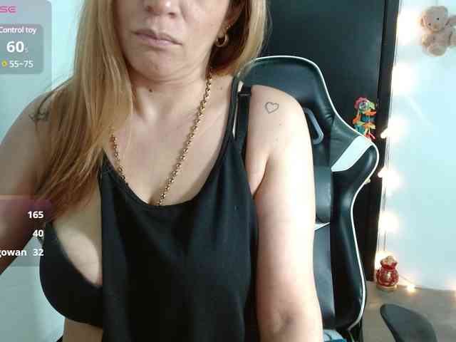 Manuelasexy420 webcam