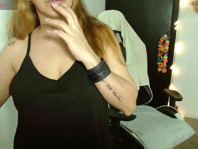 Manuela420sexy webcam
