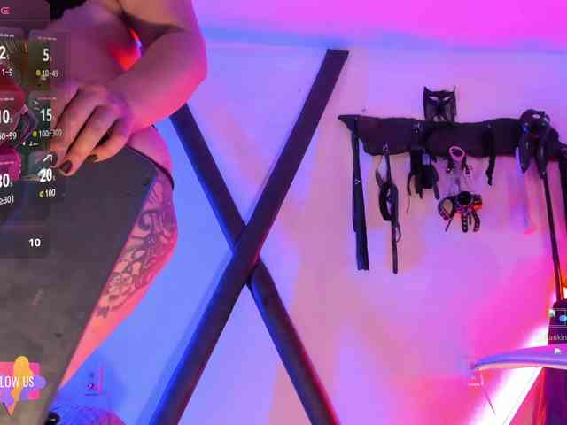 samanthaa-curvy webcam