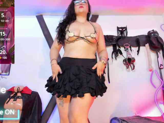samanthaa-curvy webcam
