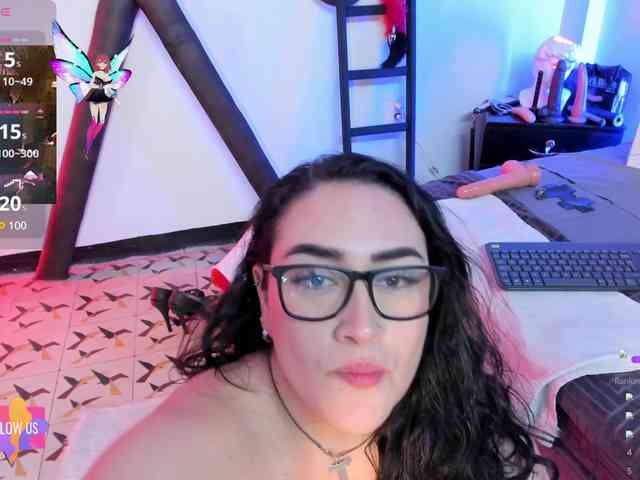 samanthaa-curvy webcam