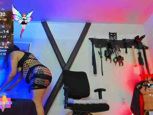 samanthaa-curvy webcam