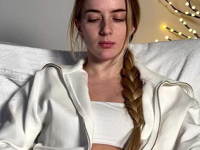 BarbieSize's BongaCams show and profile